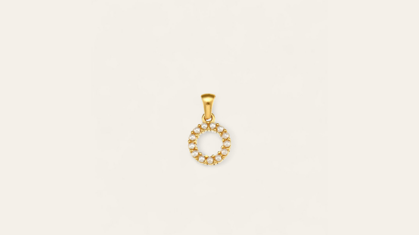 Charm Lettre "O" avec perles Nacrées, doré ( chaine offerte )