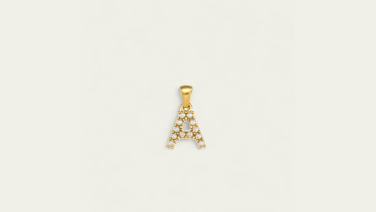 Charm Lettre "A"  avec perles Nacrées, doré ( chaine offerte )