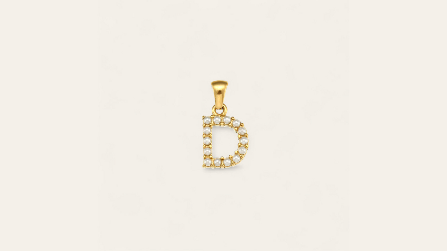 Charm Lettre "D"  avec perles Nacrées, doré ( chaine offerte )